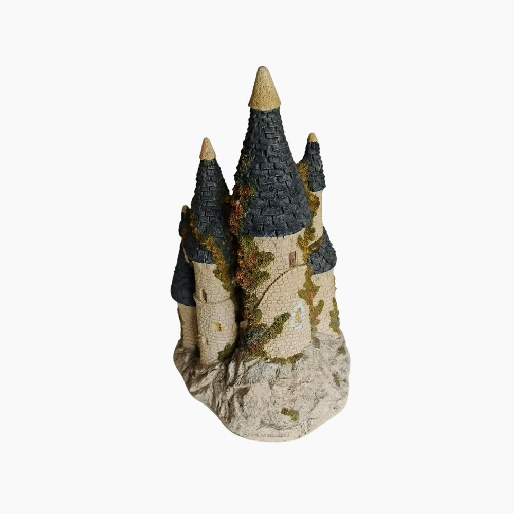 David Winter Fairytale Castle Figurine 1982 Handpainted Signed Monique Walton - Picture 2 of 7